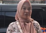 BRI Pematang Siantar Serahkan Hadiah Grandprize Panen Simpedes kepada Sri Mutiani