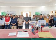 Lamhot Sinaga, Adik Kandung Calon Bupati Humbahas Salurkan Bantuan 1182 Unit Pompa Air ke Humbahas