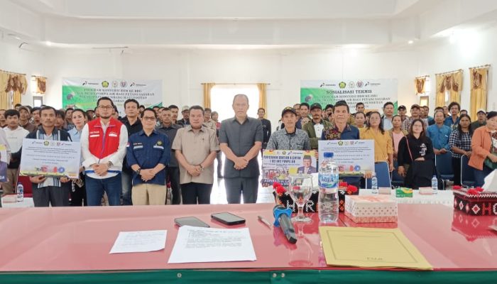 Lamhot Sinaga, Adik Kandung Calon Bupati Humbahas Salurkan Bantuan 1182 Unit Pompa Air ke Humbahas