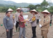 Polres Samosir Dukung Program Ketahanan Pangan Lewat Penanaman Jagung 1 Juta Hektar