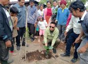 Bupati Humbahas Hadiri Penyerahan Bibit Kopi Arabika kepada Kelompok Tani “Kita Bersama”