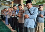 Polres Samosir Gelar Shalat Gaib untuk Almarhum Affan Kurniawan, Driver Ojek Online yang Meninggal Dunia