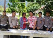 Polres Samosir Fasilitasi Mediasi Kecelakaan WNA Asal Amerika dengan Warga Simanindo: Berakhir Damai dan Humanis