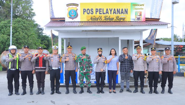 Ka. Ops. Res Lilin Toba 2025 Polres Samosir Cek Situasi Pos Pelayanan di Hari Pertama Operasi