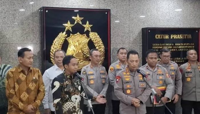 Polri – Kemenhut Dalami Kasus Kayu Gelondongan dalam Banjir Sumatera