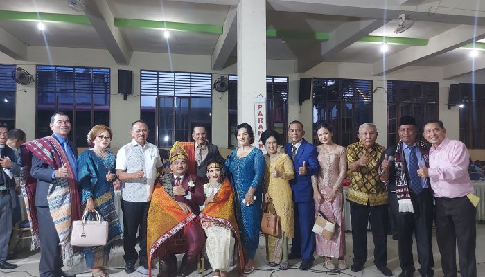 Dr. Maruli Siahaan Hadiri Pesta Pernikahan dan Adat Rupo Yoana Ezra Siahaan dan Jasnick Silitonga di Medan