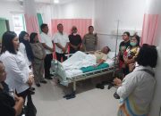 Jenguk Anggota Sakit Bersama Bhaysngjara, Kapolsek Bangun: “Personel Bukan Rekan Kerja, Tapi Keluarga”