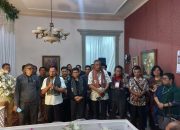 Ketua Umum PPSD Siahaan Kota Medan Melayat ke Rumah Duka James Siahaan