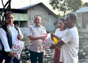 Kunjungan Sosial Korban Kebakaran, Maruli Siahaan Serahkan Bantuan kepada Warga Sunggal