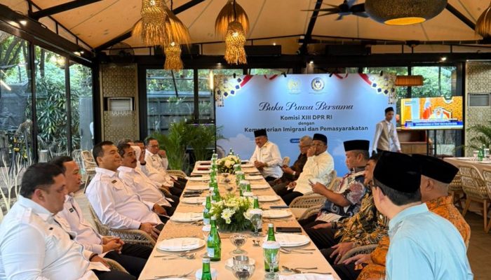 Kombes Pol (Purn) Dr. Maruli Siahaan Gelar Buka Puasa Bersama Menteri Imigrasi dan Pemasyarakatan