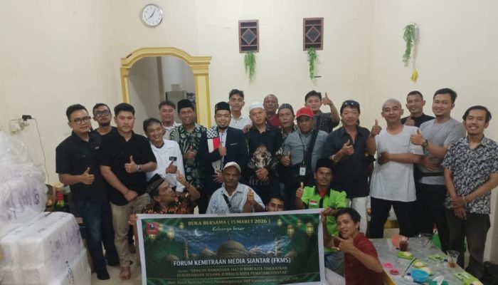 Kasat Narkoba Polres Pematangsiantar Buka Puasa Bersama Insan Pers, Pererat Silaturahmi FKMS