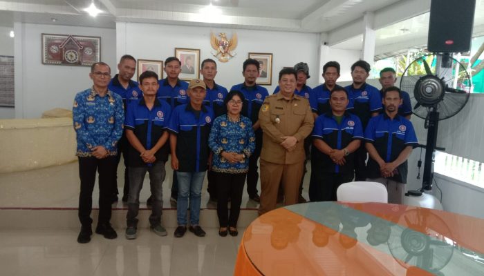 Bupati Vandiko Terima Audensi Pengurus SPSI Samosir