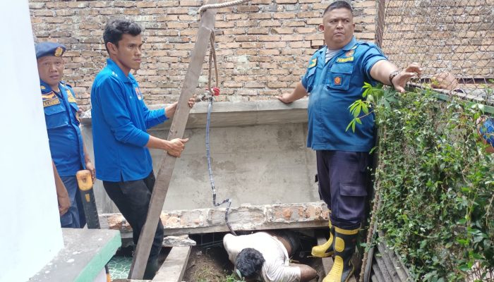 TERTIMPA RUNTUHAN TEMBOK! Pekerja Bangunan Tertusuk Besi Beton di Pematangsiantar
