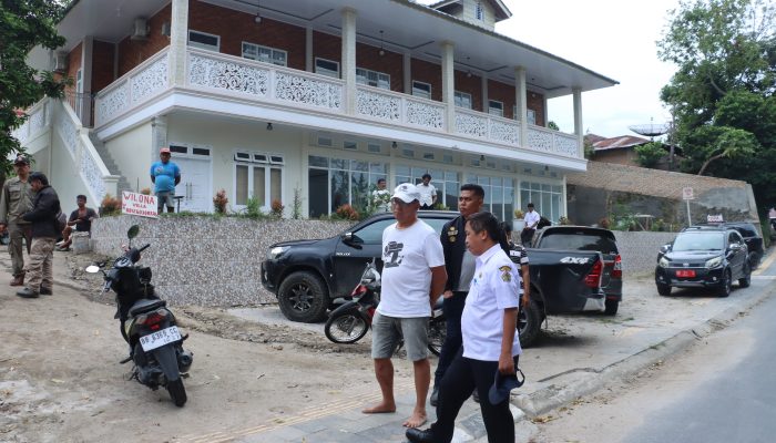 Langgar Aturan! Pemkab Samosir Hentikan Pembangunan Vila di Tuktuk, Ancam Sanksi Tegas