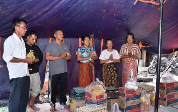 Di Tengah Puing Kebakaran, Pemkab Samosir Hadir Bawa Bantuan dan Harapan Baru bagi Korban
