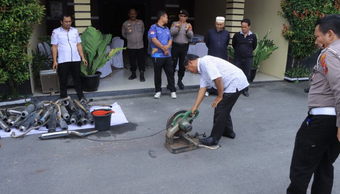 Polres Samosir Musnahkan 117 Knalpot Brong, Tegaskan Komitmen Jaga Kenyamanan Warga dan Wisatawan