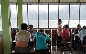 Menikmati Surga Tersembunyi di Tepian Danau Toba, Kampung Wisata Ulos Samosir Jadi Destinasi Healing Favorit Wisatawan