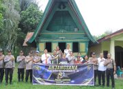 Jelang HUT Bhayangkara ke-80, Polres Samosir Gelar Anjangsana dan Salurkan Bantuan kepada Warakauri