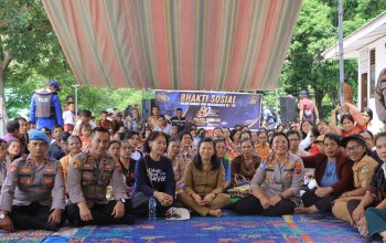 Polres Samosir Gelar Bakti Sosial dan Kesehatan di Hasinggahan, Ratusan Warga dan Pelajar Terima Manfaat