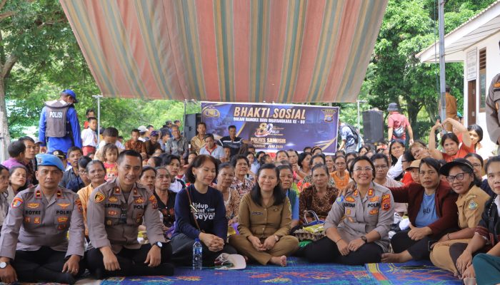 Polres Samosir Gelar Bakti Sosial dan Kesehatan di Hasinggahan, Ratusan Warga dan Pelajar Terima Manfaat